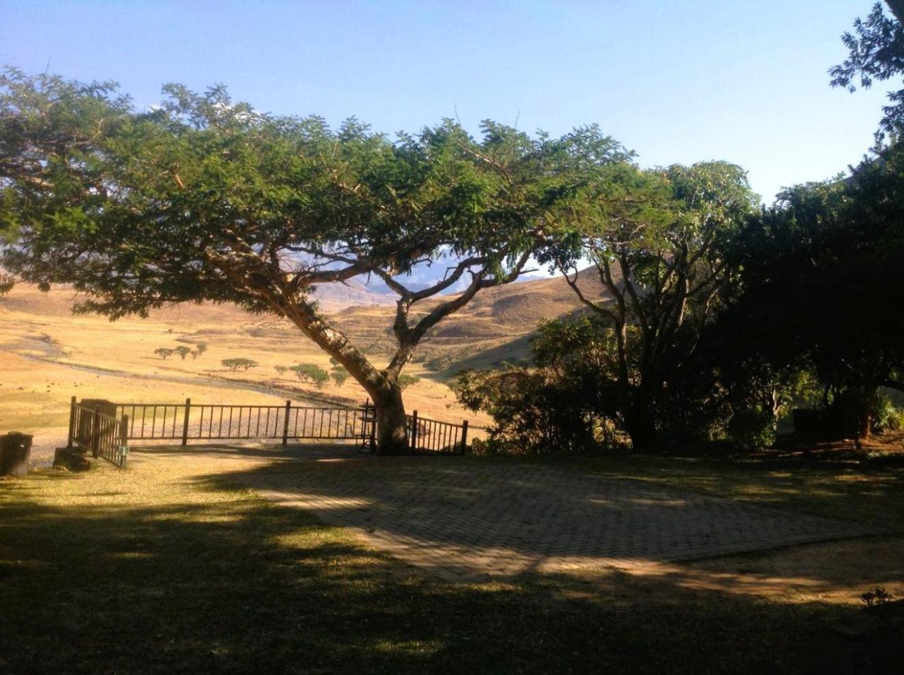 Hlalanathi Drakensberg Resort Bergville Exterior foto