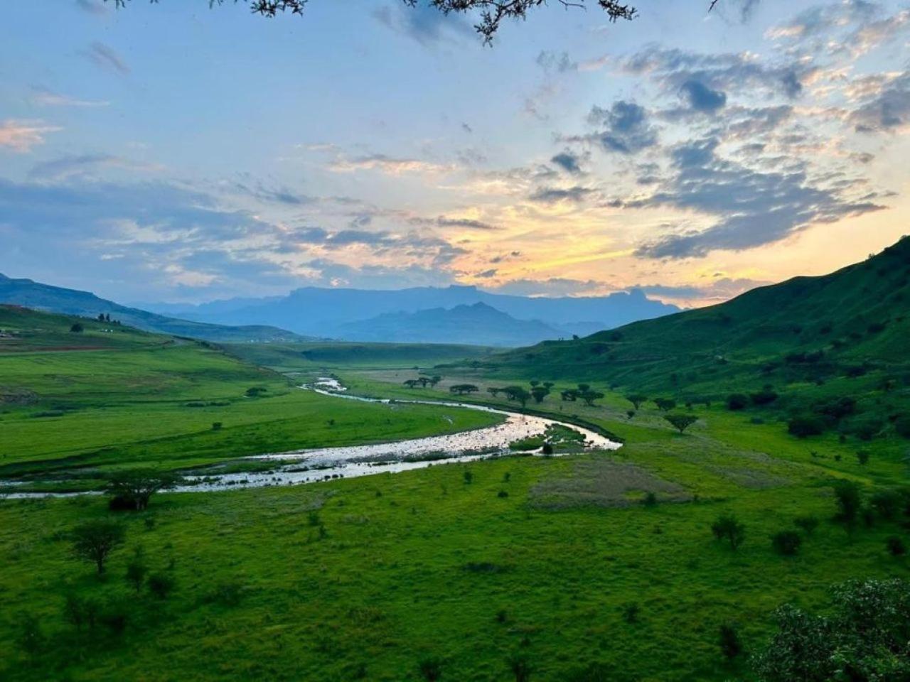 Hlalanathi Drakensberg Resort Bergville Exterior foto